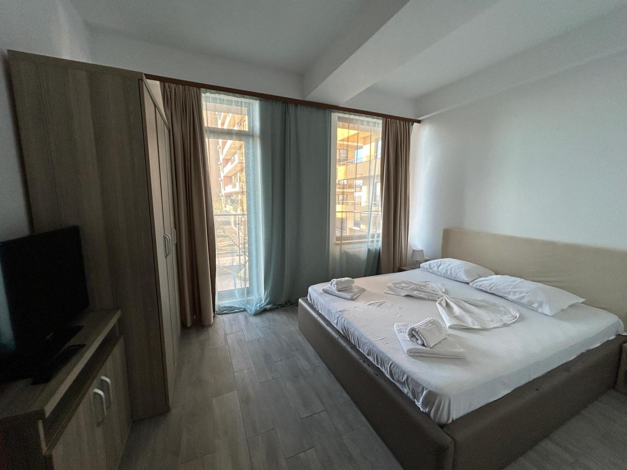 Catalina Summerland Apartaments Mamaia Nord 외부 사진